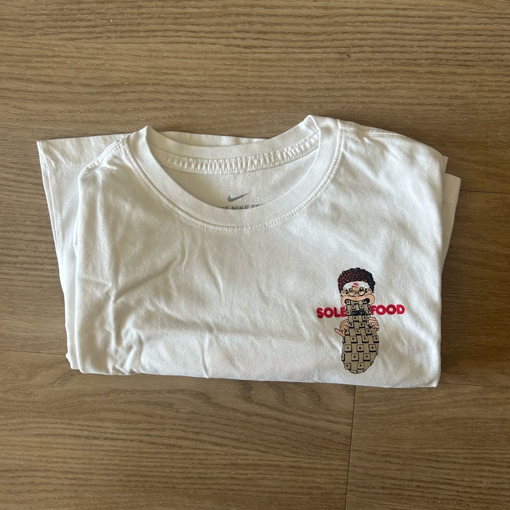 Nike Airmax Solefood shirt size Large Nikelab NSW